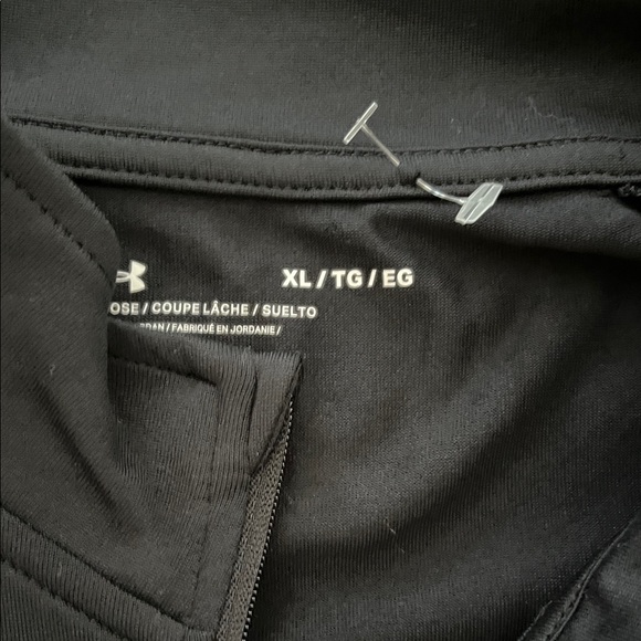 Under Armour Men's Black pullover with Neon Yellow Logo - Picture 4 of 5